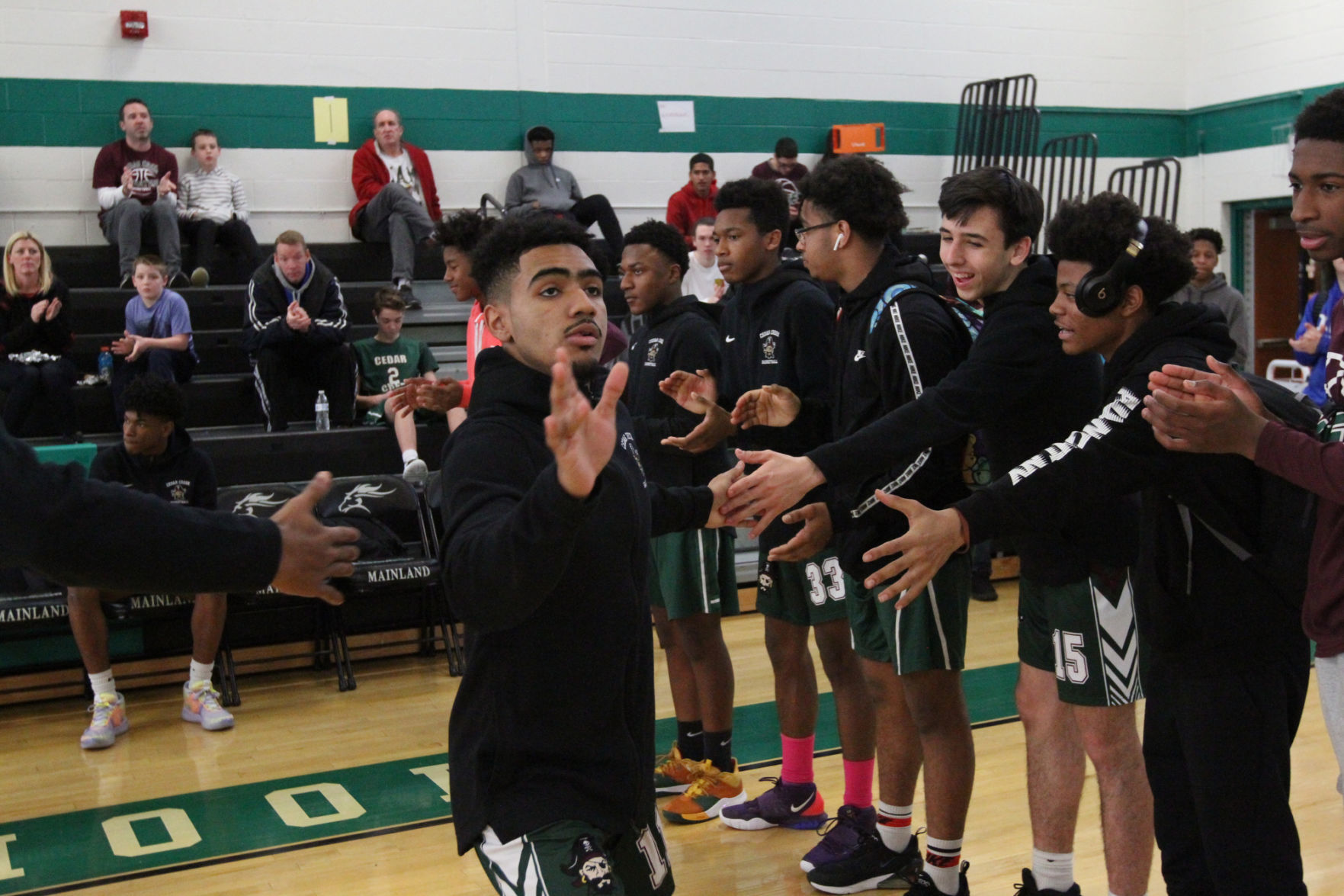 Mainland Cedar Creek boys basketball